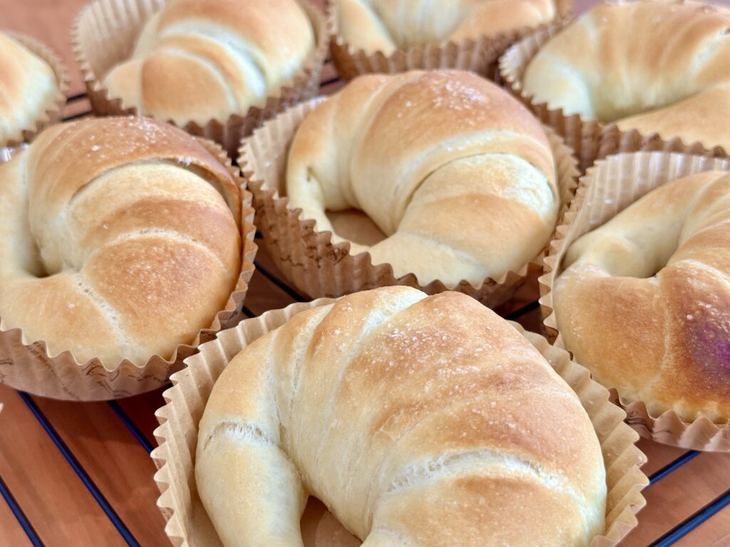 塩ロールパン