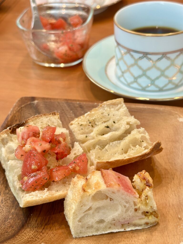 朝食