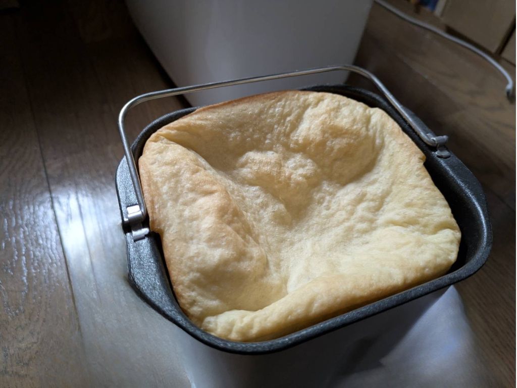 ホームベーカリーで作った食パンが萎んだ