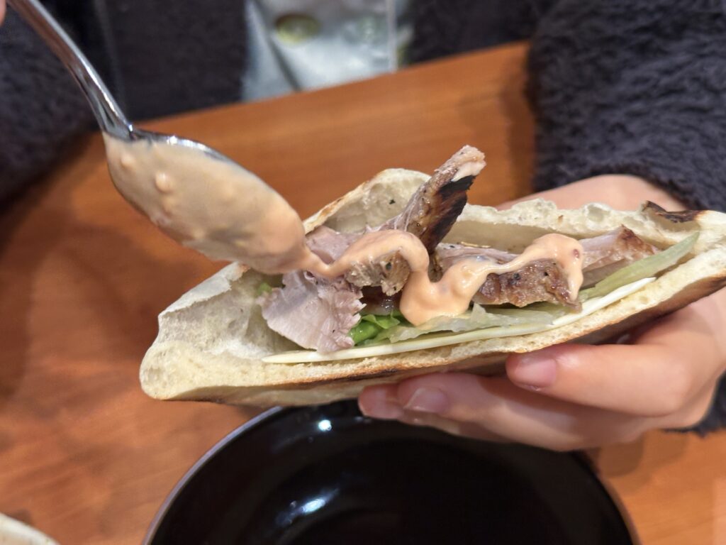 ローストポークピタパン