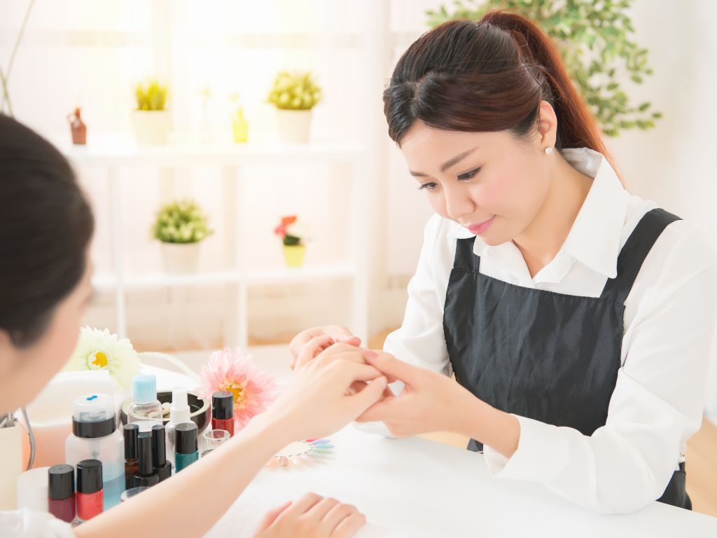 ハンドケアサロン