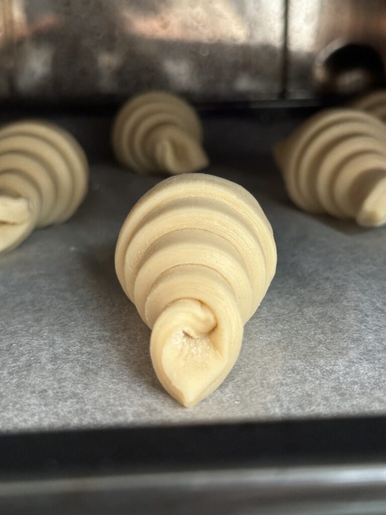 クロワッサン生地