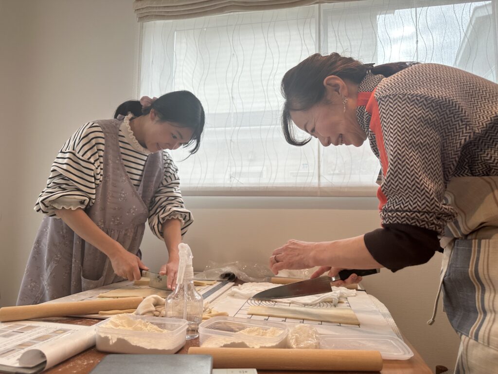 クロワッサンのレッスンの様子